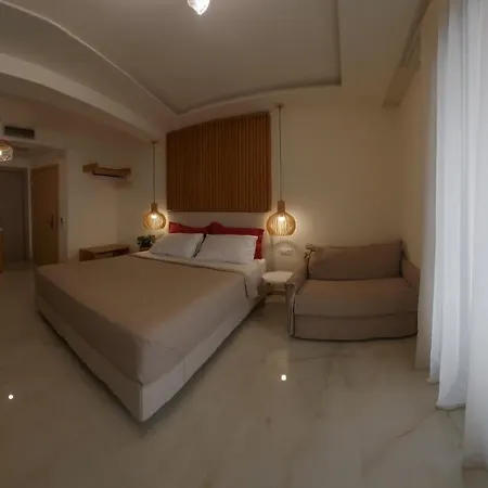 Wide Blue Luxury Boutique Aparthotel 4*