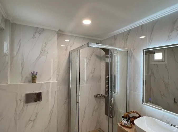 Wide Blue Luxury Boutique Apart Otel Neos Marmaras