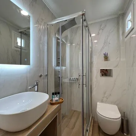 Wide Blue Luxury Boutique Lejlighedshotel