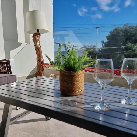 Wide Blue Luxury Boutique 4*