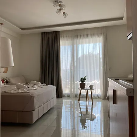 Wide Blue Luxury Boutique Апарт-отель