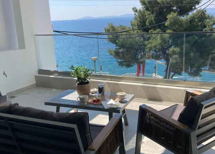 Wide Blue Luxury Boutique 4* Néos Marmarás