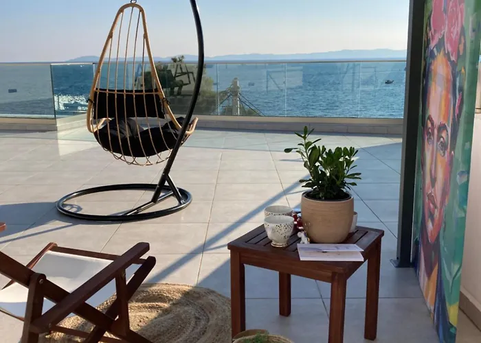 Wide Blue Luxury Boutique Apart-hotel Néos Marmarás